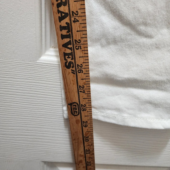 NWT Levi's 311 Shaping Skinny Women's 18M 34x30 White Jeans 34 X 30 - Picture 7 of 12